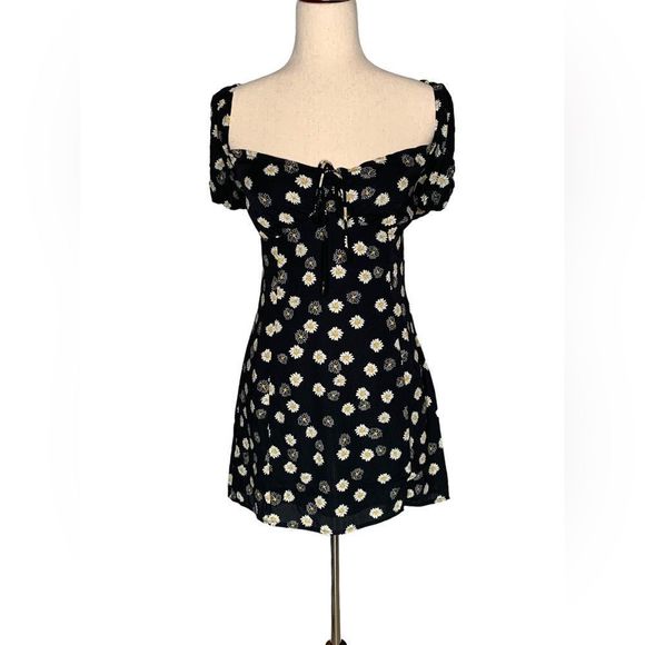 BP Black Daisy Print Puff Sleeve Mini Dress | Size M - Picture 1 of 8